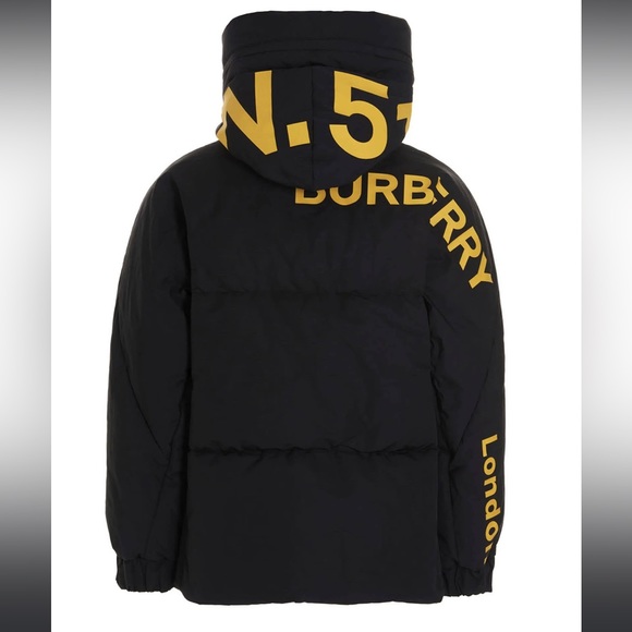 Mens Burberry winter jacket - Picture 3 of 3